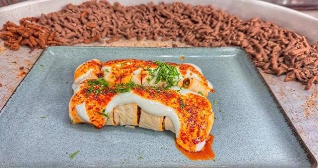 Tantuni yoğurtlu mu acılı mı?